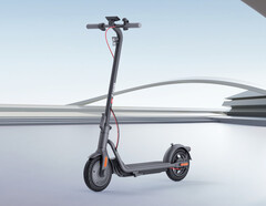 Der neue E-Scooter Navee startet exklusiv bei Aldi mit 25 Prozent Rabatt. (Bildquelle: Navee)