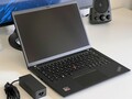 Lenovo verkauft das ThinkPad T14s Gen 4 mit AMD-CPU momentan mit einem satten Rabatt (Bildquelle: Andreas Osthoff)