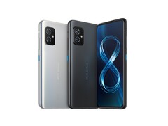 Viel Smartphone für vergleichsweise wenig Geld: Das kompakte Asus Zenfone 8 gibt es kurzfristig bereits ab 599 Euro.