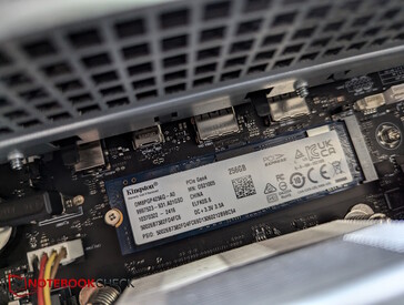 256-GB-SSD mit ZimaOS