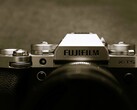 Die abgebildete Fujifilm X-T5 soll bald einen Nachfolger erhalten.