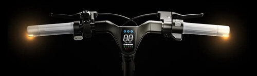 Verbaut ist ein Display (Bildquelle: Navee)