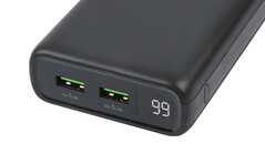 Der Aldi-Onlineshop verkauft ab Sonntag zwei Powerbanks von Deltaco. (Bild: Aldi-Onlineshop)