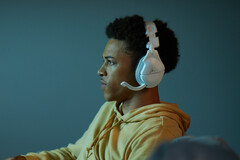 Die zweite Generation der Turtle Beach Stealth 600 und 700 Headsets wird über USB-C geladen statt über Micro USB. (Bild: Turtle Beach)