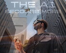 Mann fliegt Antigravity A1 mit den Goggles
