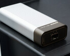 USB4-Adapter mit SFP+-Schacht. (Foto: Andreas Sebayang/Notebookcheck.com)
