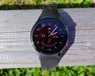 Die stylische schwarze OnePlus Watch 2 ist im Smartwatch-Deal stark rabattiert (Bildquelle: Benedikt Winkel)