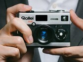 Die Rollei 35AF ist eine Kleinbild-Kompaktkamera mit fest montiertem Objektiv. (Bild: MiNT)