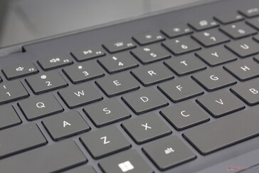 Spritzwassergeschützte Tastatur mit weißer Hintergrundbeleuchtung in zwei Stufen