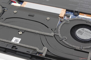 Standard-Kühllösung mit zwei Lüftern und Kupfer-Heatpipes