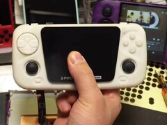 Z-Pocket Bubble: Neuer Gaming-Handheld (via RetroCN)