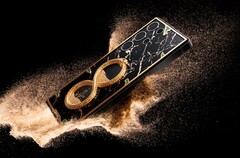 Caviar spendiert dem Galaxy S25 Ultra eine Rückseite aus Titan und Gold. (Bildquelle: Caviar)