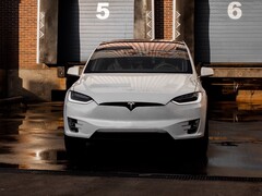 Auch Vielfahrer von Elektroautos wie dem Tesla Model X können mit einer langen Lebensdauer von deutlich über 200.000 Kilometern rechnen (Bild: Jorgen Hendriksen)