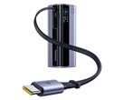 Energeek GR11: Powerbank mit Display und USB-Kabel (Bildquelle: Baseus)