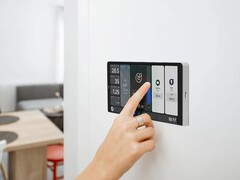 Das Wall Display X2 ist ab sofort erhältlich (Bildquelle: Shelly)