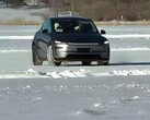 Teslas Model Y Juniper wurde erstmals ohne Tarnung gesichtet (Bildquelle: Shawn/Weibo)