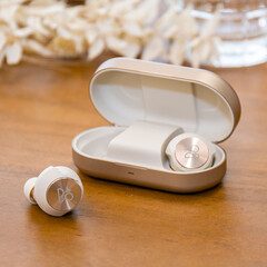 Die Bang & Olufsen Beoplay EQ sind ab Sonntag bei Aldi im Angebot. (Bild: Aldi-Onlineshop)