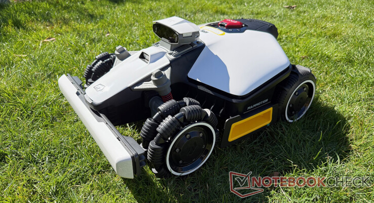 Mähroboter für kleine Gärten: Mammotion Luba Mini AWD 800 im Test