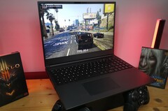 Mit RTX 4070 ist der XMG Core 16 Gaming-Laptop für kurze Zeit für unter 1.500 Euro erhältlich (Bildquelle: Christian Hintze)