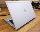 Das HP EliteBook 830 G7 ist ein kompakter 13-Zöller der generalüberholt jetzt nur 239 Euro kostet (Bildquelle: Allen Ngo)