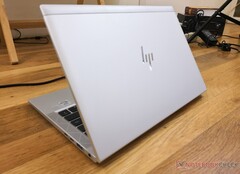 Das HP EliteBook 830 G7 ist ein kompakter 13-Zöller der generalüberholt jetzt nur 239 Euro kostet (Bildquelle: Allen Ngo)