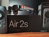 Die XR-Brille von RayNeo Air 2s und die Streaming-Media-Box Pocket TV passen gut zusammen. (Bildquelle: Notebookcheck)