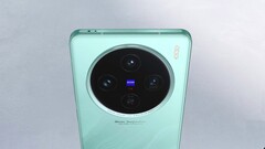 Das Vivo X200 wird es zumindest in China offenbar auch als Kompaktversion geben, inklusive Zeiss-Telefoto-Kamera. (Bildquelle: Vivo)