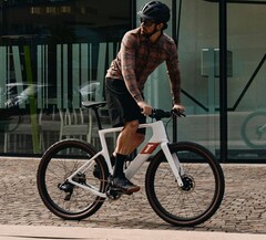 3T Ultra Boost: Neues E-Gravelbike mit guter Ausstattung
