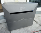 Die Anker Solix Solarbank 2 Pro/Plus lässt sich dank Update nun mit der ersten Solarbank-Generation kombinieren. (Bildquelle: Marcus Schwarten/Notebookcheck)