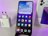 Das Xiaomi Redmi Note 13 Pro Plus ist ein relativ günstiges Android-Smartphone mit einem großen Speicher (Bildquelle: Manuel Masiero)