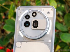 Das Nothing Phone (3a) Pro bietet eine Periskop-Tele-Kamera mit dreifachem optischen Zoom. (Bildquelle: Nothing)