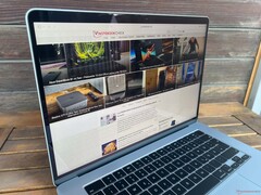 Im Freien (heller Tag ohne direkte Sonneneinstrahlung)