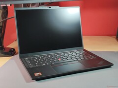 AMD Ryzen AI 7 Pro 360 feiert sein Review-Debüt im Lenovo ThinkPad T14s Gen 6 (Bildquelle: Benjamin Herzig)