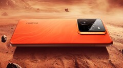 Das Realme GT7 Pro wird in drei Farben angeboten, inklusive Orange. (Bildquelle: Realme)