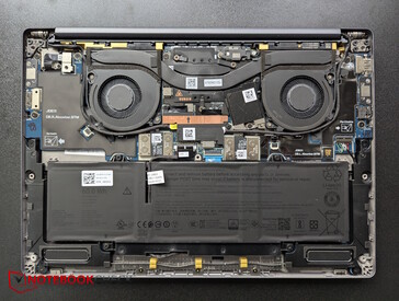 Dell Pro 13: Gleichmäßige Kühlung durch beidseitige Lüfteraufteilung, SoC in der Mitte
