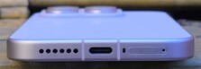 untere Gehäuseseite (Lautsprecher, USB-Port, IR-Blaster, SIM-Schacht)