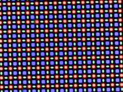 Das OLED-Display setzt auf eine RG/BG-Sub-Pixel-Matrix bestehend aus einer roten, einer blauen und jeweils einer grünen Leuchtdiode