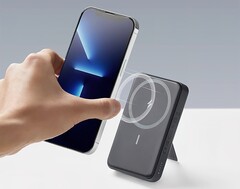 Die neueste Power Bank von Anker kann ein iPhone 13 fast zweimal vollständig aufladen. (Bild: Anker)