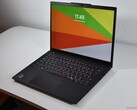 AMD deutlich schneller als Intel: Lenovo ThinkPad T14 Gen 5 Laptop im Test