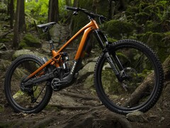 Das Trek Slash+ ist ein Carbon-E-Bike (Bildquelle: Trek)