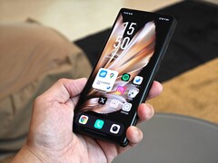 Ben's Gadget Reviews hat bereits ein erstes Hands-On-Video zum Vivo X Fold3 Pro hochgeladen. Das China-Modell zeigt sich dabei recht kompatibel mit globalen Anforderungen.