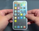 Das iPhone SE 4 aka iPhone SE 2025 dürfte im iPhone 14 Design moderne Handy-Features mit vergleichsweise niedrigem Preis kombinieren. (Bildquelle: Makotakara)