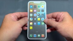 Das iPhone SE 4 aka iPhone SE 2025 dürfte im iPhone 14 Design moderne Handy-Features mit vergleichsweise niedrigem Preis kombinieren. (Bildquelle: Makotakara)