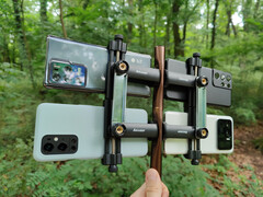 Im Videovergleich treten an: Samsung Galaxy S21 Ultra, Xiaomi Mi 11 Ultra, OnePlus 9 Pro und ZTE Axon 30 Ultra.