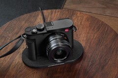 Panasonic stellt eine Vollformatkamera mit Wechselobjektiven im Format einer Leica Q vor. (Bild: Leica)