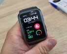 Ohne ständiges Kalibrieren ist die Blutdruckmessung mit der Smartwatch noch nicht möglich. (Bildquelle: Notebookcheck/Alexander Fagot)