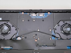 Zwei Lüfter mit großer Vapor Chamber