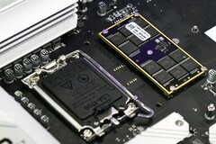 CAMM2 spart Platz am Mainboard, soll aber auch eine geringere Latenz erzielen. (Bildquelle: MSI)