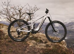 Anstatt der regulären UVP von 5.499 Euro ist das vollgefederte Stance E+ Pro 0 aktuell schon für 4.199 Euro bestellbar (Bild: Giant)