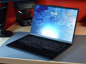 Test Lenovo ThinkPad T14s Gen 5 Laptop: Premium T-ThinkPad mit Intel Core Ultra